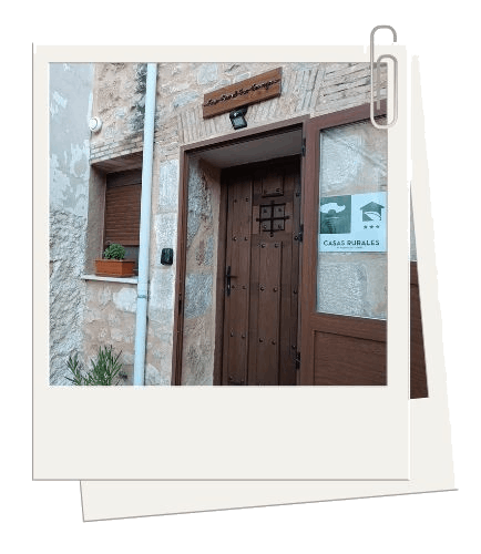 entrada casa la corneja