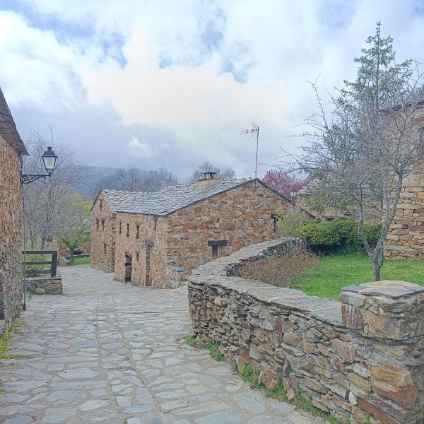 arquitectura-negra-umbralejo